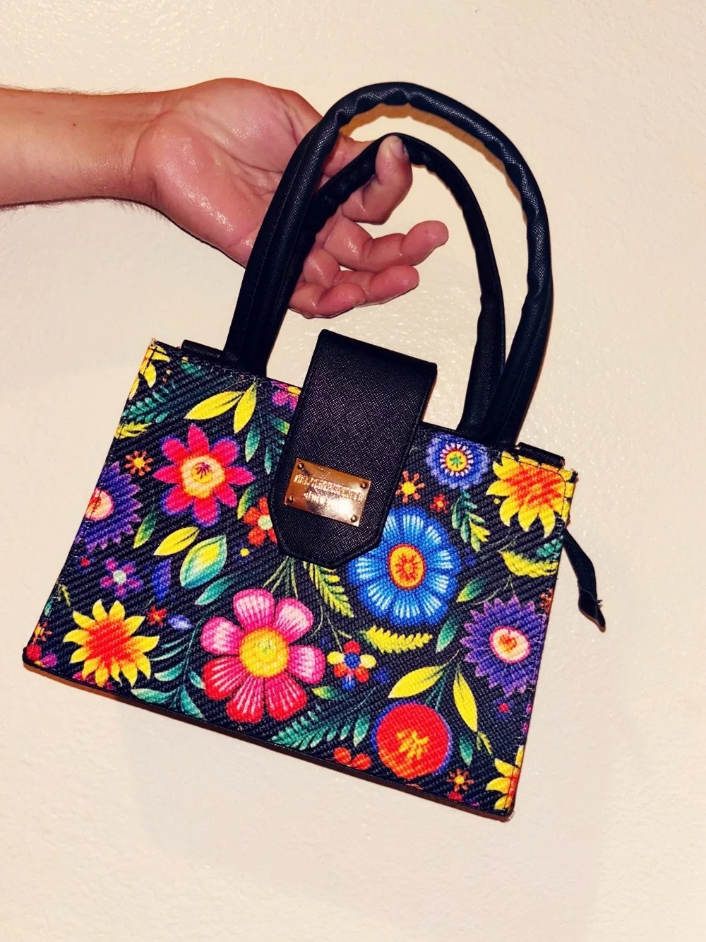 Floral Embroidered bag